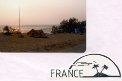 DXpedition France mit CB-Funk und den Mofas nach Marseille Frankreich. Am Meer mit Fiberglasmast und Drahtantenne bis nach Deutschland gefunkt.